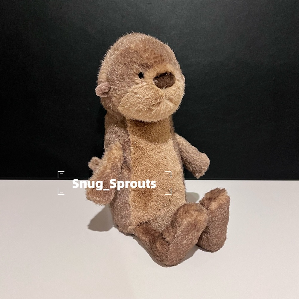 AUTHENTIC‼️ NWT Jellycat Brooke otter- FAST SHIPPING